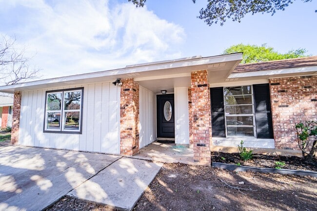 Photo - Updated 4 Bed / 2 Bath Home in Northwest San Antonio