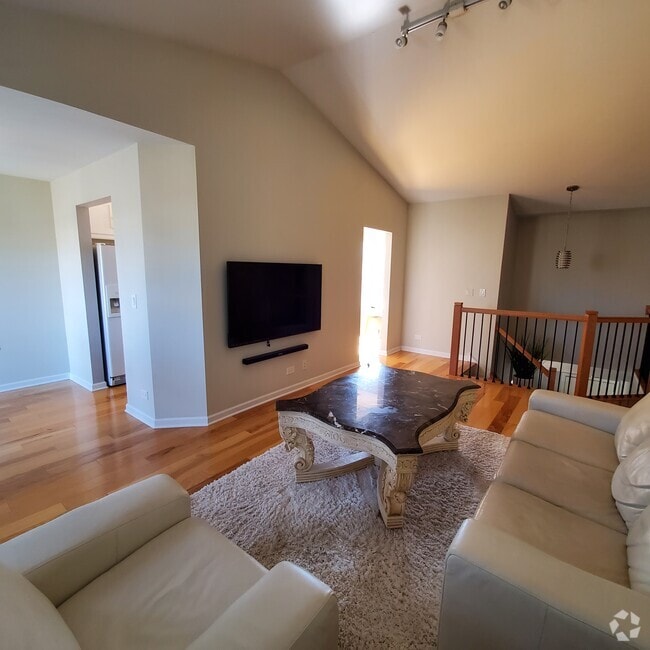 Building Photo - 122 White Branch Ct Rental