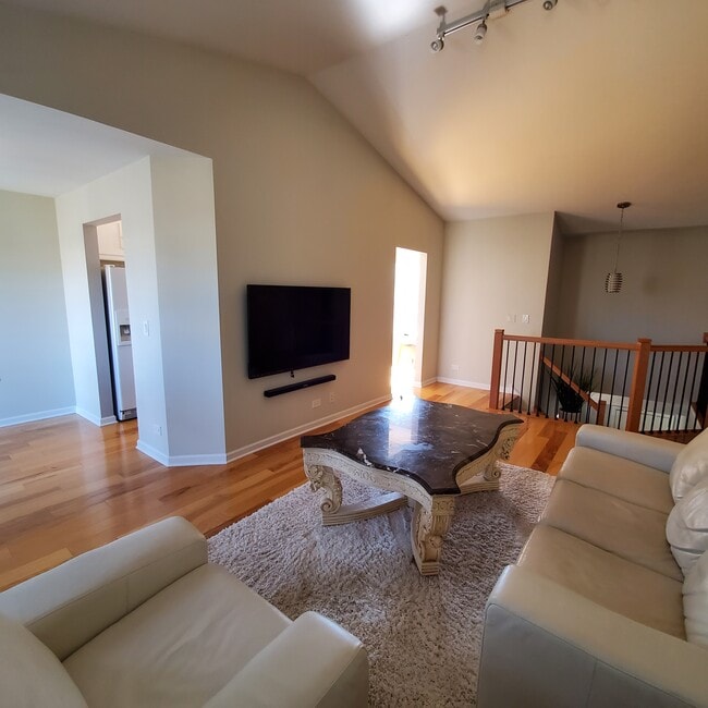 Photo - 122 White Branch Ct Townhome
