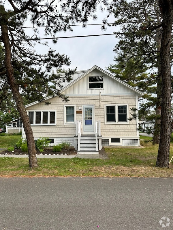 Building Photo - 11 Lower Beach Rd Rental