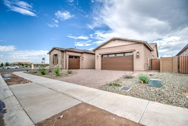 Photo - NEW 4 Bedroom home in Phoenix!
