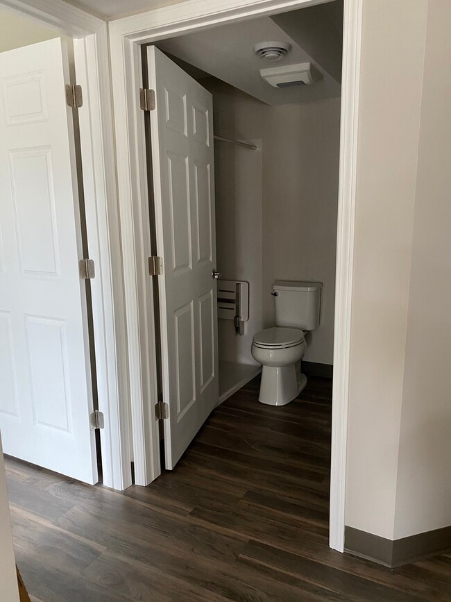 Photo - Heartland Apartments Unit 16