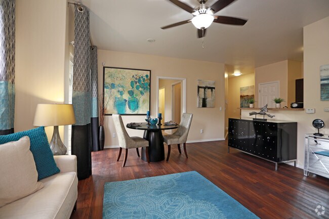 2BR, 2BA - B2