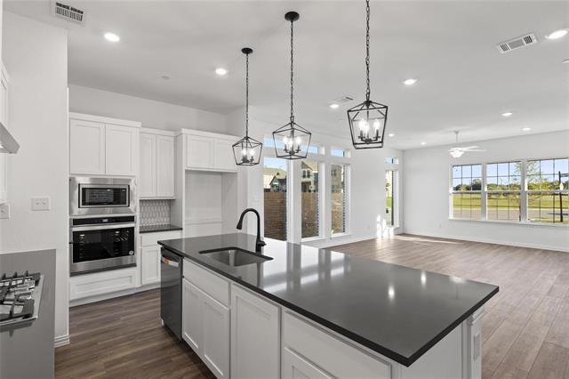 Photo - 7597 Regal Ln