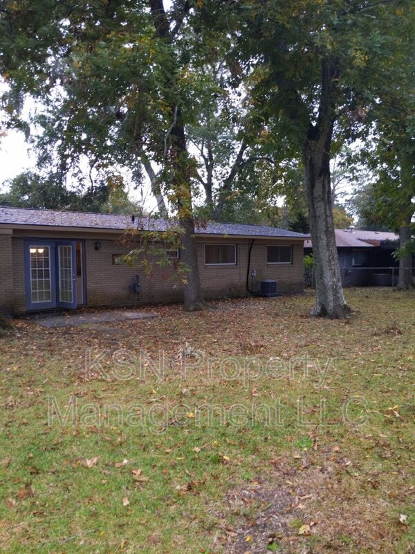 Photo - 412 Barnhill Dr