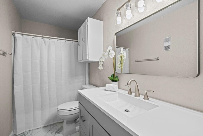 Photo - 6635 Wanda Ln