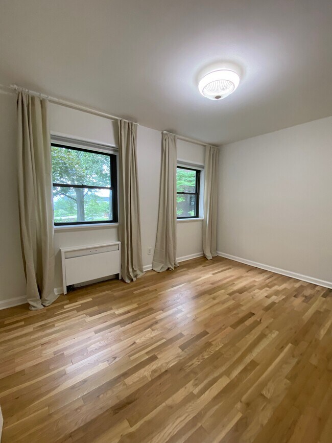 Photo - 501 Linwood Dr Unit 2 BEDS