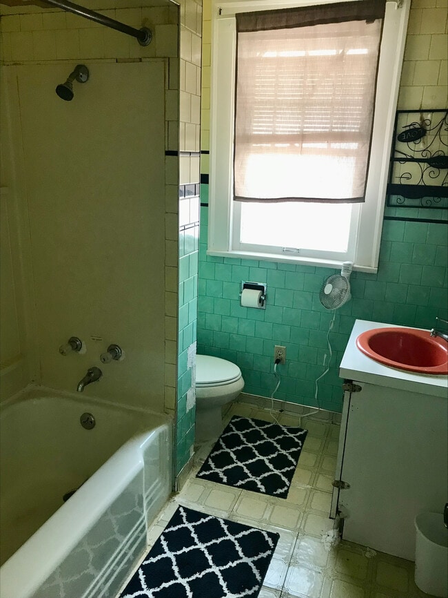 Photo - 463 Noah Ave