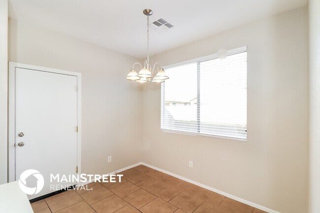 Photo - 10108 W Williams St