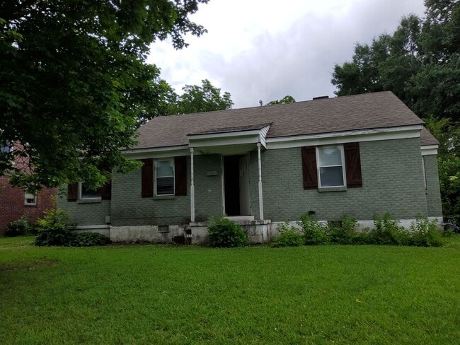 Building Photo - 4337 Emily Ave