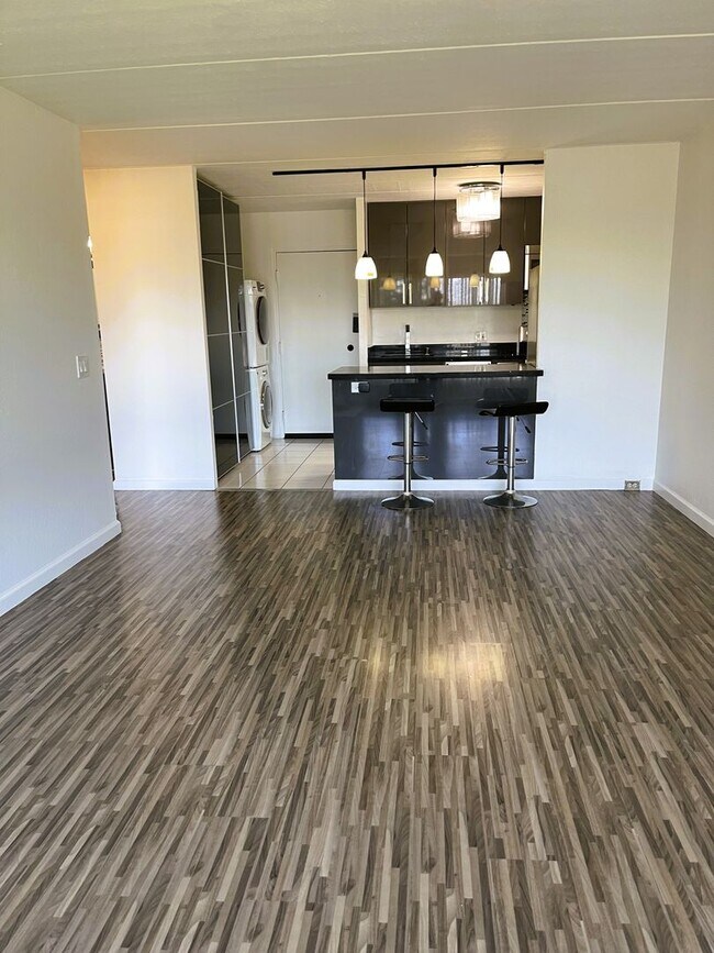 Photo - Modern & Elegant 1-Bedroom with Premium Amenities in Santa Clara