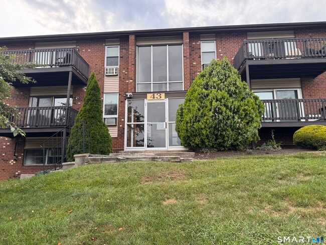 Building Photo - 43 Balance Rock Rd Unit 1