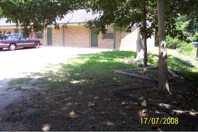 Photo - Castlewood Apartments