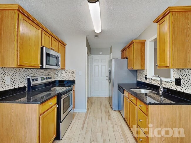 Photo - 661 Rebecca Jane Dr