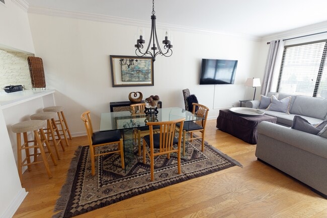 Photo - 3481 Lakeside Dr NE Unit 605