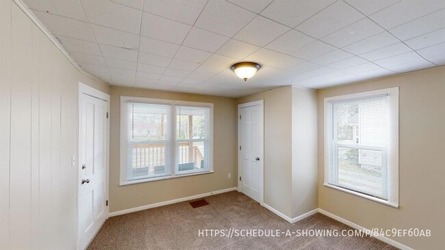 Photo - 325 W Park St Unit 1