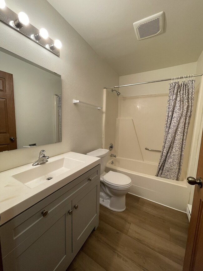 Photo - 2241 Luann Ln Unit 1