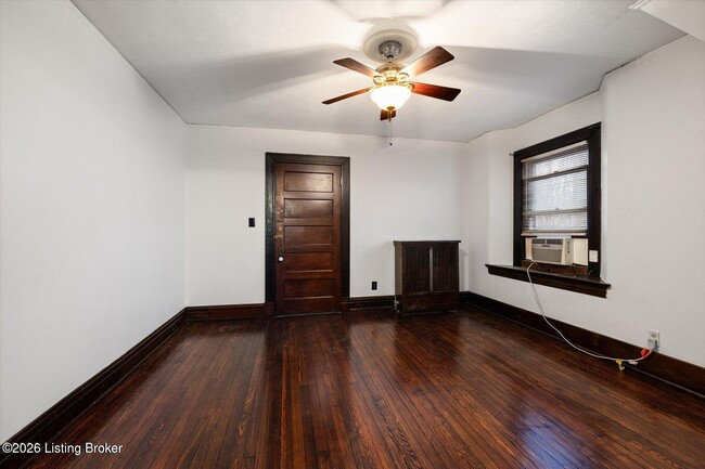 Photo - 1401 E Breckinridge St Unit 4