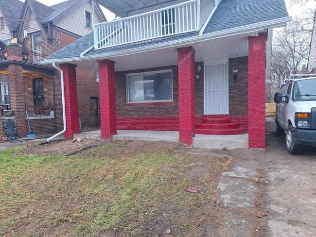 Building Photo - 13225 Santa Rosa Dr