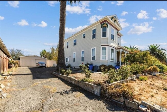 Entrada de coches - 544 Grant St