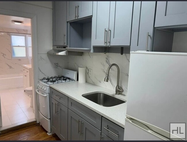 Photo - 32 STREET Unidad 1