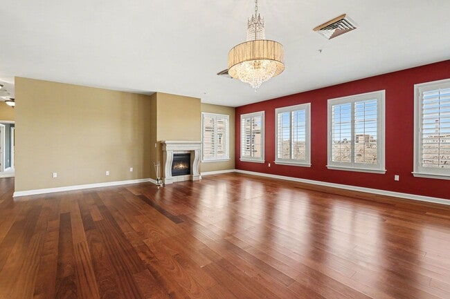 Building Photo - Location and Luxury! 2 Bedroom 2 Bathroom in Cherry Creek! Unit 511