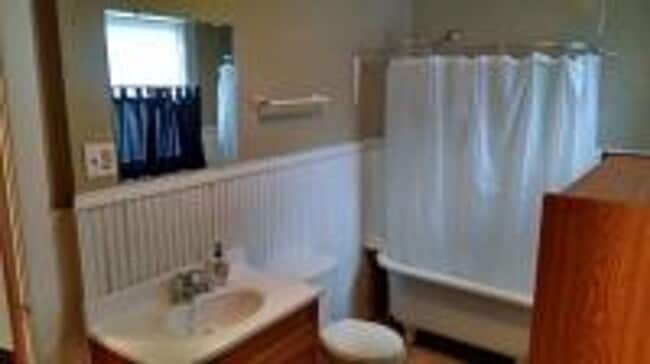Photo - Charming 2-Bedroom Apartment in Cedar Falls – Great Location!