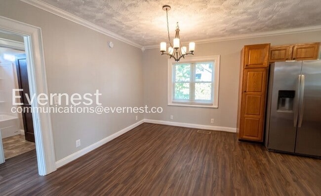 Photo - 507 S Lovell Ave