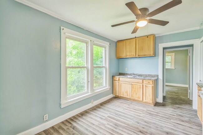 Photo - 5421 Janet Ave