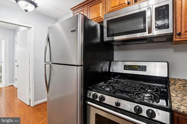 Photo - 950 25th St NW Unidad 407-N