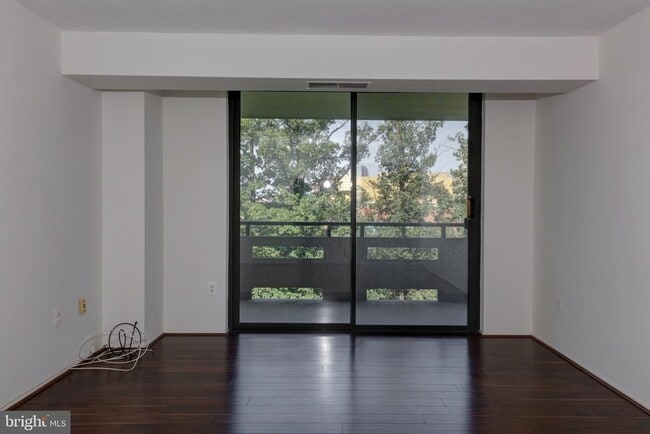 Photo - 1808 Old Meadow Rd Unidad 1016