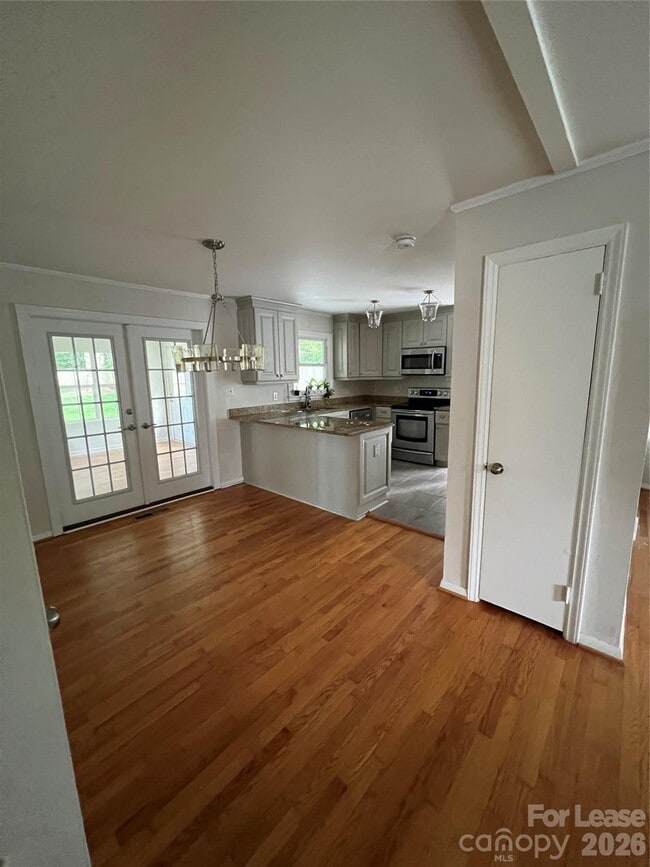 Photo - 4925 Vincent Ln