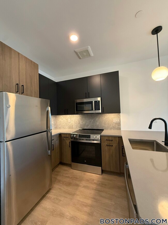 Photo - 199 Gardner St Unit 305