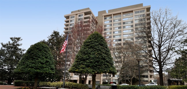 Building Photo - 5500 Friendship Blvd Unit 924 Rental