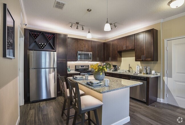 Building Photo - Lantower Grande Pines Rental