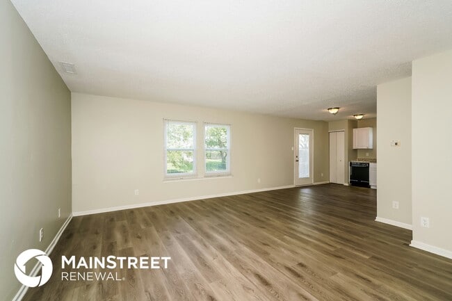 Photo - 138 Frostwood Ln