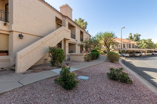 Building Photo - Two bedroom condo Unit 2336