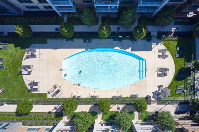 The Foundry at Jeffrey Park Pool