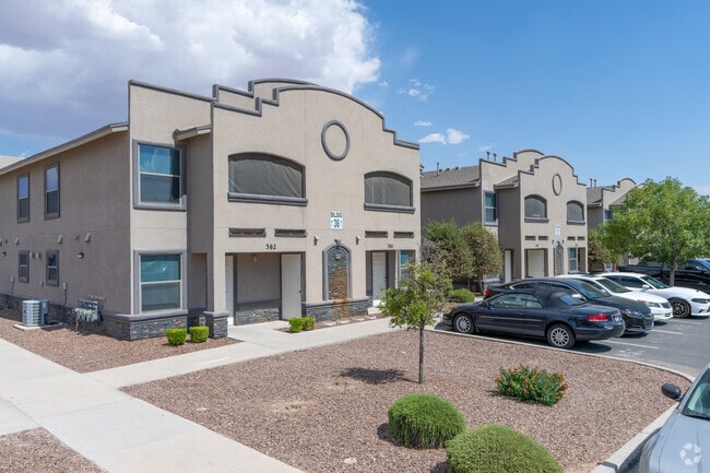Three Palms Apartments - Three Palms Apartments