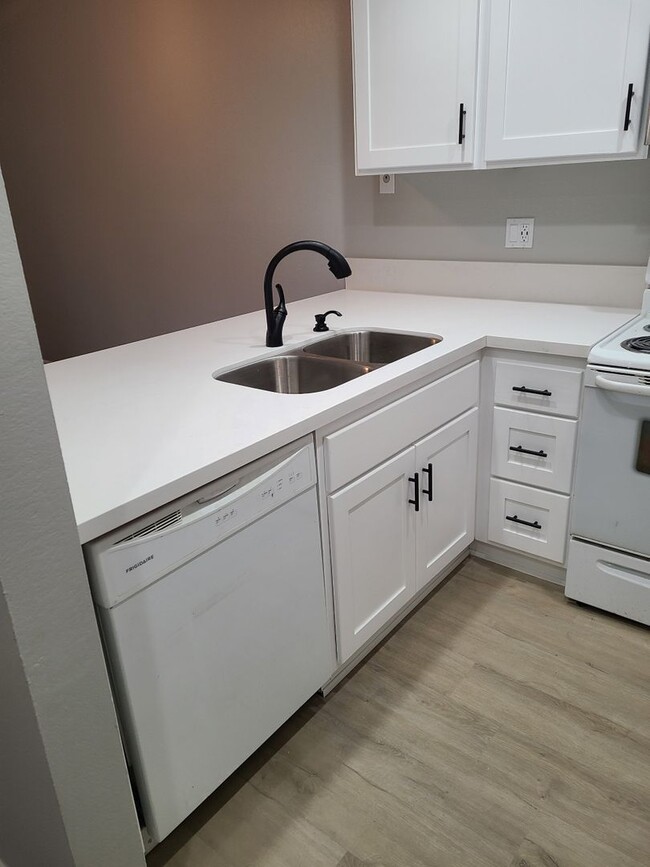 FASHION VALLEY HOME - FASHION VALLEY HOME Unidad 7