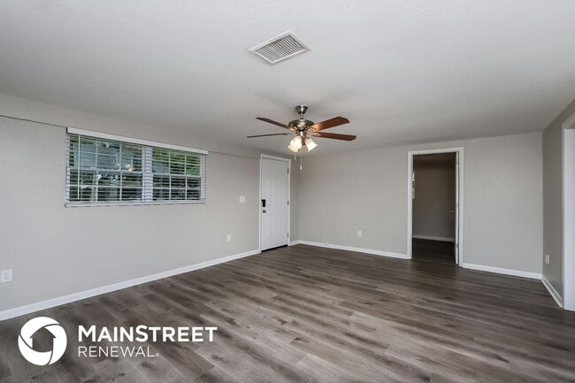 Photo - 7145 Pinewood Dr