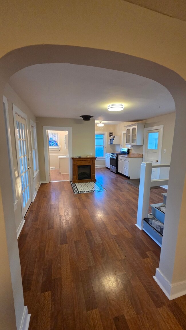 Building Photo - 120 N Harrison St