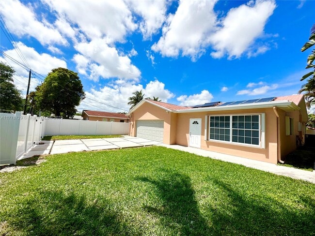 Photo - 206 SE 3rd Pl Casa