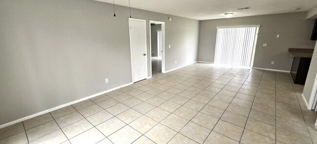 872 Aspenwood Cir