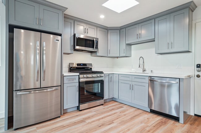 5187 20th St Unit 5187 Unit 1 Quarter
