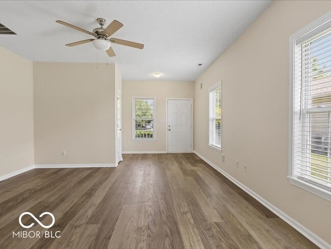 Photo - 15501 Wandering Way