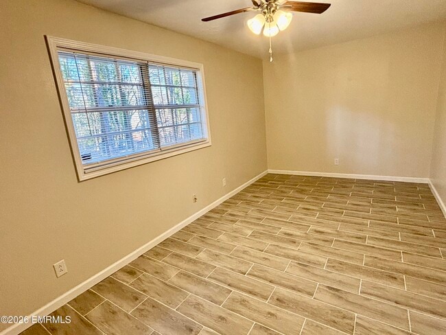 Photo - 5725 19th Ave