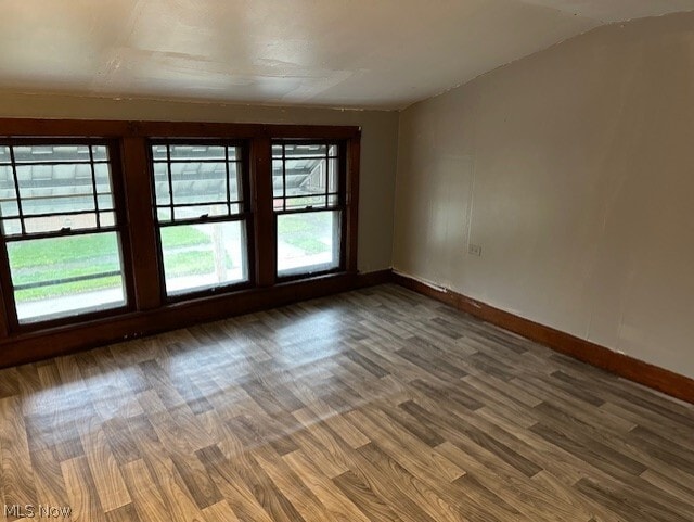 Photo - 127 Oxford St