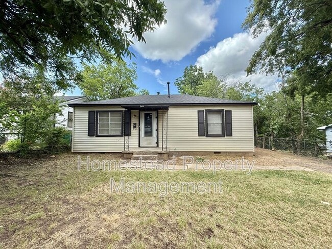 Building Photo - 3411 NW 27th St Rental