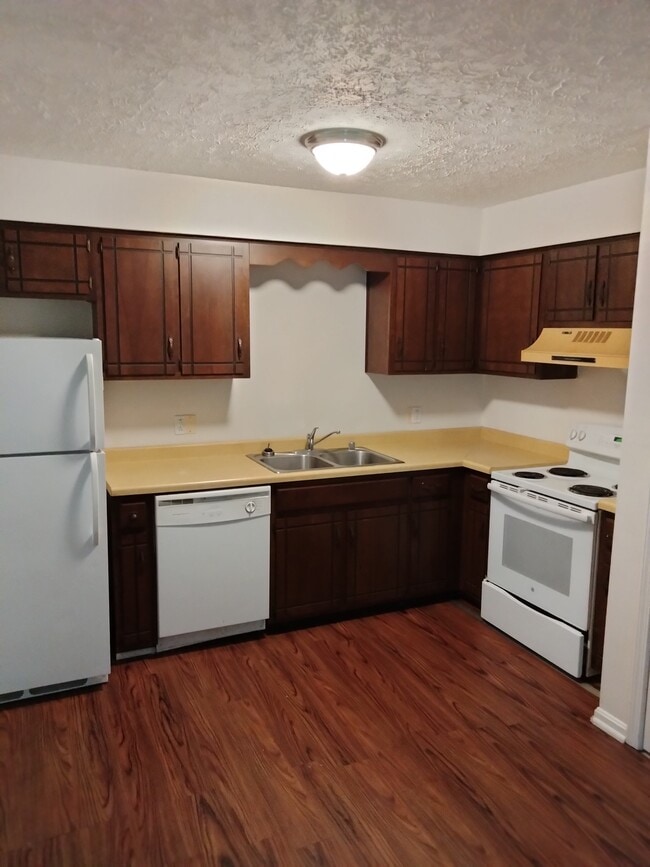 Photo - 534 Bellwood Dr Unit #1